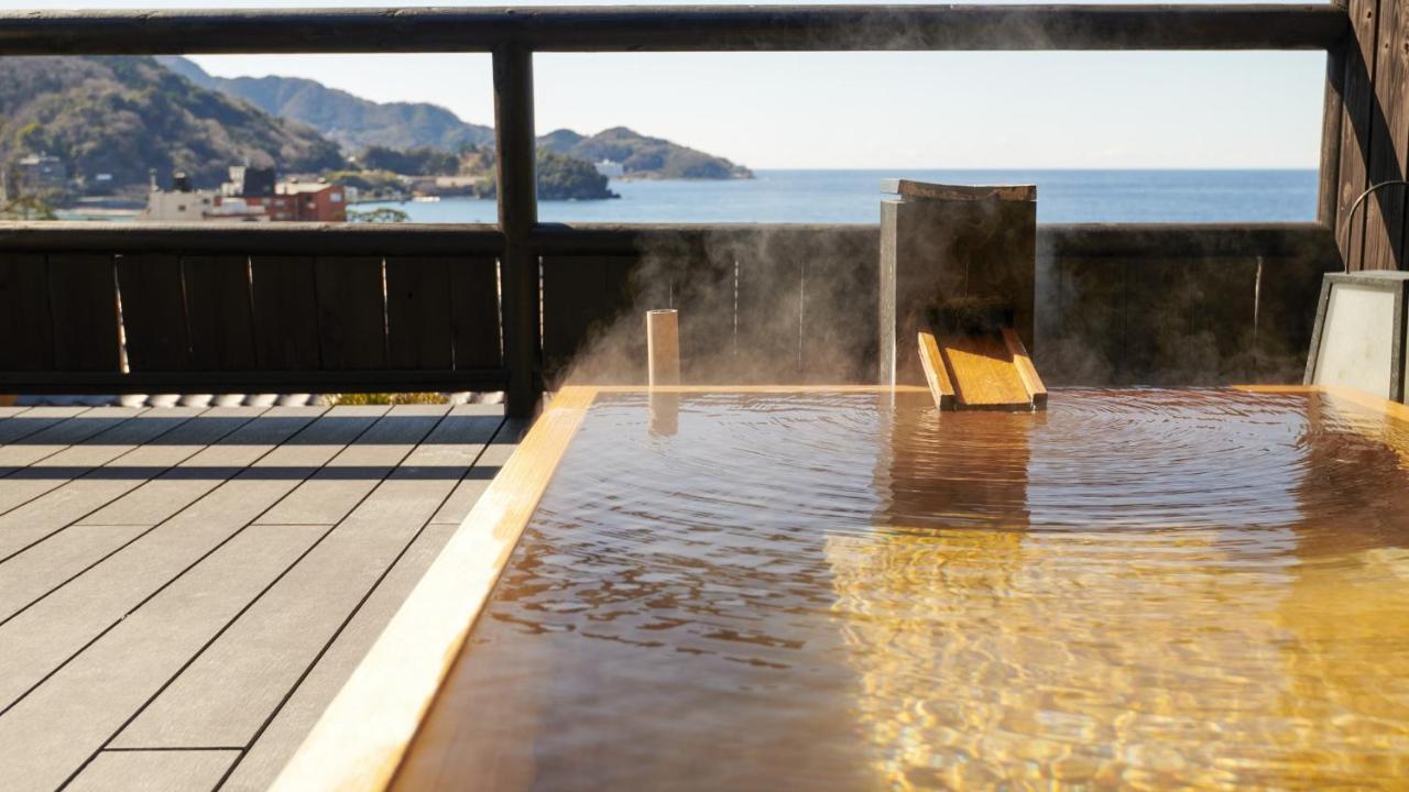 森の入り江の離れ宿 無雙庵枇杷 Izu  Esterno foto